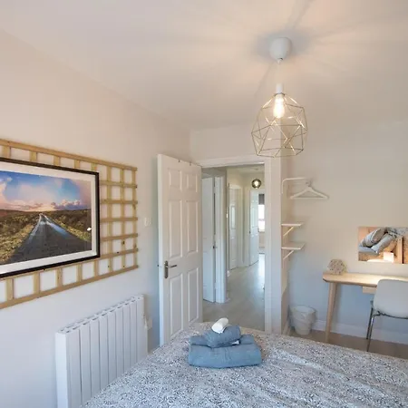 The Boutique By The Sea - Luxury 2 Bedroom With Sea Views Bundoran