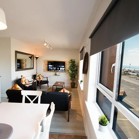 The Boutique By The Sea - Luxury 2 Bedroom With Sea Views Апартаменты