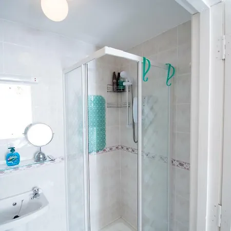 Appartamento The Boutique By The Sea - Luxury 2 Bedroom With Sea Views